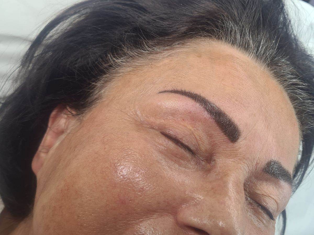 Permanent Make-up Augenbrauen